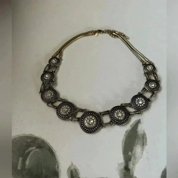 Lia Sophia TUDOR Statement Necklace - Picture 4 of 8